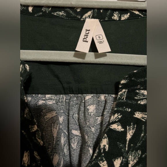 Pact Organic Cotton Forest Green Blouse Size Small - Picture 3 of 6